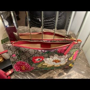 Authentic GUCCI gg floral wristlet